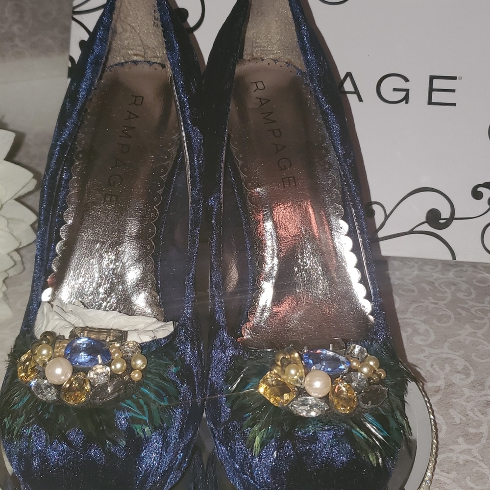 Navy Velvet pumps - Picture 7 of 7